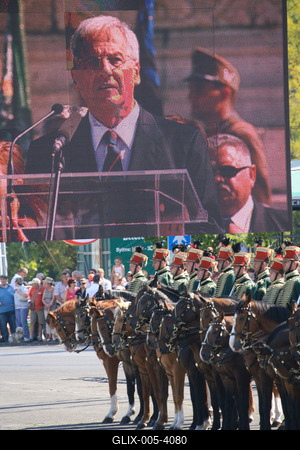 Tisztavatás a Hősök terén-stock-foto