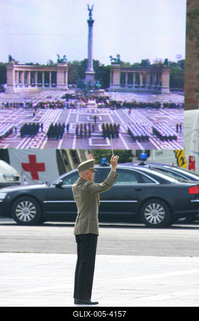 Augusztus 20-i tisztavatás a Hősök terén-stock-foto