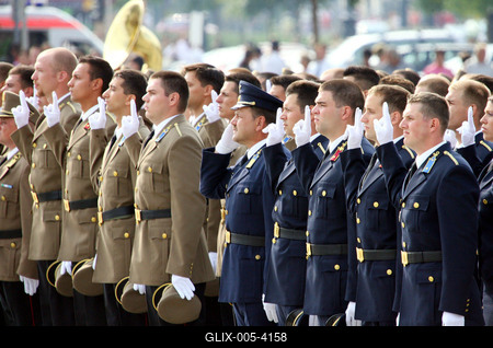 Augusztus 20-i tisztavatás a Hősök terén-stock-foto