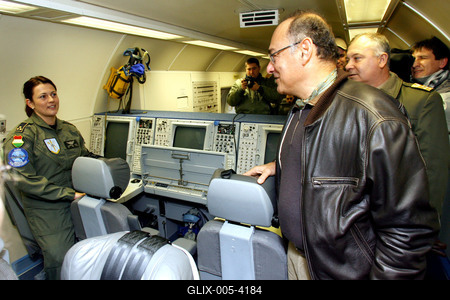 AWACS repülőgép teszteli az új légiirányító rendszert Kecskeméten-stock-foto