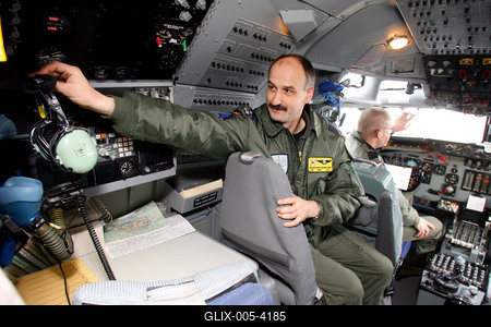 AWACS repülőgép teszteli az új légiirányító rendszert Kecskeméten-stock-foto