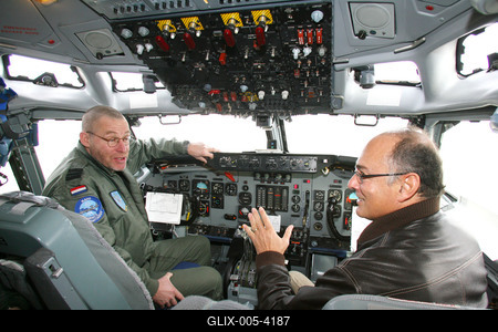 AWACS repülőgép teszteli az új légiirányító rendszert Kecskeméten-stock-foto