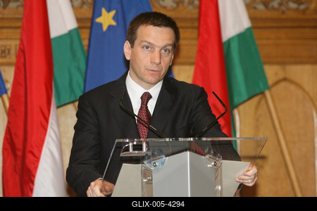 Sajtótájékoztató a miniszterelnök jelölt személyéről-stock-foto