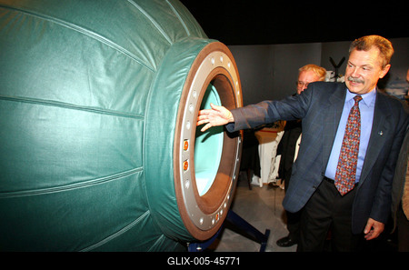 Ötven éves az űrkorszak - kiállítás a Közlekedési Múzeumban-stock-foto