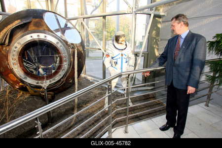 Ötven éves az űrkorszak - kiállítás a Közlekedési Múzeumban-stock-foto