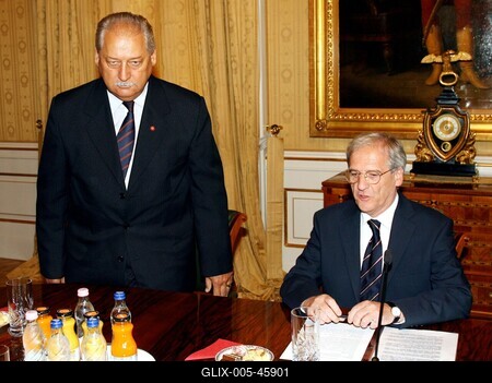 Sólyom bemutatta legfőbb ügyész-jelöltjét-stock-foto