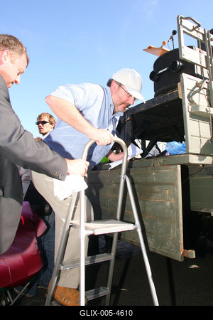 Az előrehozott választásokért demonstráltak a Hősök terén-stock-foto