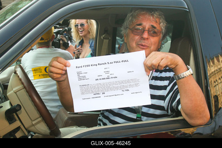 Elrajtolt a Magyar Borok Útja Rally-stock-foto