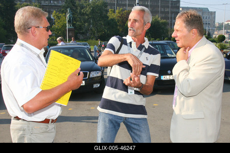Elrajtolt a Magyar Borok Útja Rally-stock-foto
