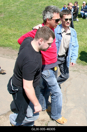 Tömegek a városligeti majálison-stock-foto