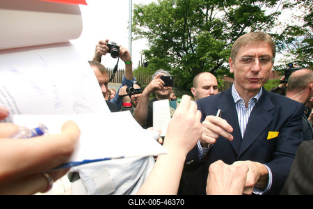 Tömegek a városligeti majálison-stock-foto