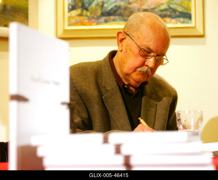 Rajzok és írások – Makovecz Imre könyvbemutatója-stock-foto