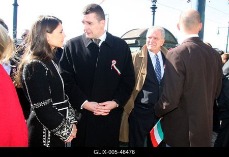 Ünnepi megemlékezés a Petőfi szobornál-stock-foto