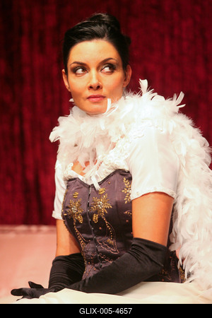 Színház - Családi ágy a Komédiumban-stock-foto