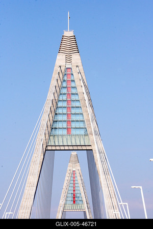 Átadták a Megyeri hidat-stock-foto