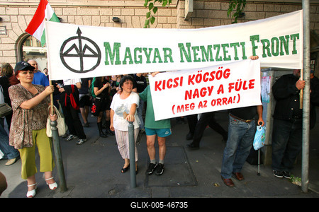 Megdobálták és szidalmazták a melegeket-stock-foto