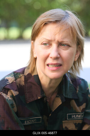 Egy színdarab kedvéért három napra katonának álltak a Vígszínház művészei-stock-foto