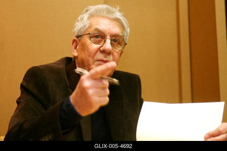 Hosszú idő után jelent meg újra a rajongók előtt Cseh Tamás-stock-foto