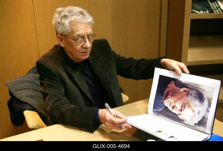 Hosszú idő után jelent meg újra a rajongók előtt Cseh Tamás-stock-foto