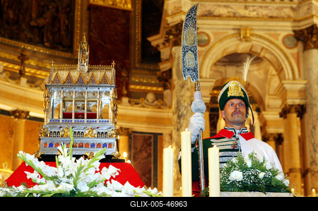 Szentmise a Szent István bazilikában-stock-foto