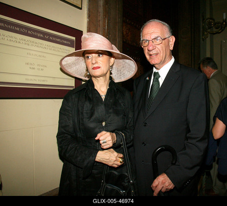 Szentmise a Szent István bazilikában-stock-foto