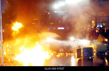 Molotovval ünnepelt a Magyar Önvédelmi Mozgalom-stock-foto