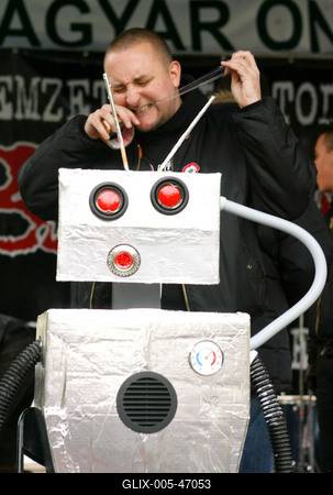 Molotovval ünnepelt a Magyar Önvédelmi Mozgalom-stock-foto