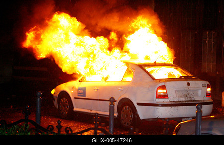 Ostrom az MTV székház ellen-stock-foto