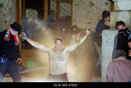 Ostrom az MTV székház ellen-stock-foto