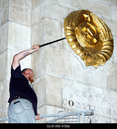 Ostrom az MTV székház ellen-stock-foto