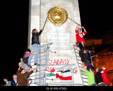 Ostrom az MTV székház ellen-stock-foto
