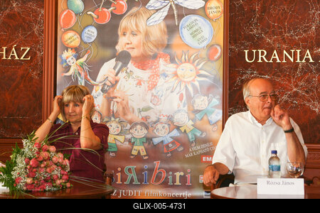 Csiribiri sajtótájékoztató-stock-foto