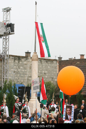 Felavatták a nagytétényi Országzászlót-stock-foto