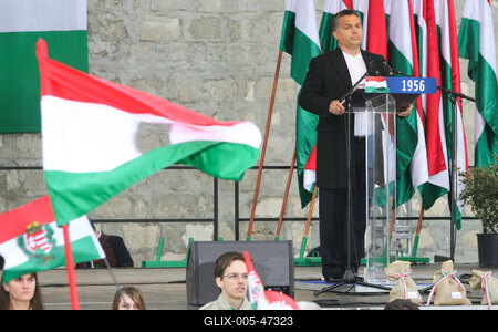 Felavatták a nagytétényi Országzászlót-stock-foto