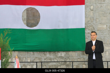 Felavatták a nagytétényi Országzászlót-stock-foto