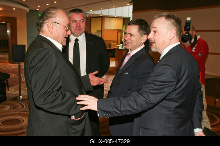 Magyar vállalkozók fogtak össze Overdose érdekében-stock-foto