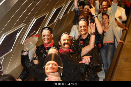 Nagy Ferók a metróban-stock-foto