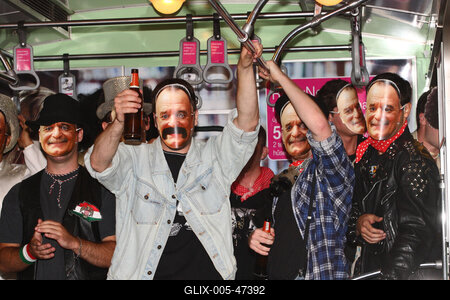 Nagy Ferók a metróban-stock-foto