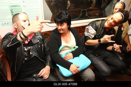 Nagy Ferók a metróban-stock-foto