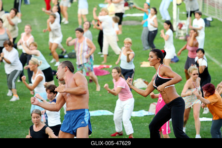 Ingyenes torna Norbival és Rékával-stock-foto