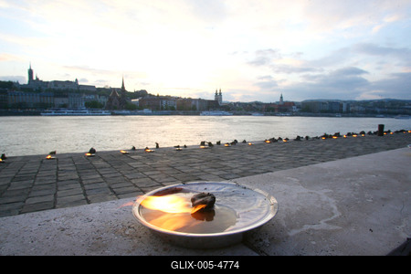 A holokausztra emlékeztek-stock-foto