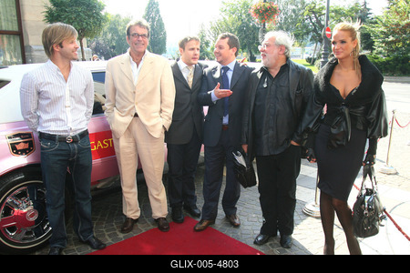 Megjelent Ernyey Béla: A P@si... című könyve-stock-foto