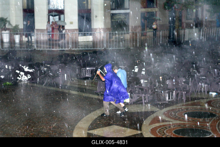 Vihar augusztus 20-án-stock-foto