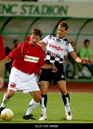 A pilóták nyerték a jótékonysági labdarúgó-mérkőzést-stock-foto