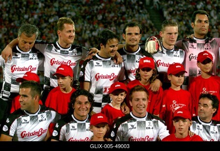 A pilóták nyerték a jótékonysági labdarúgó-mérkőzést-stock-foto