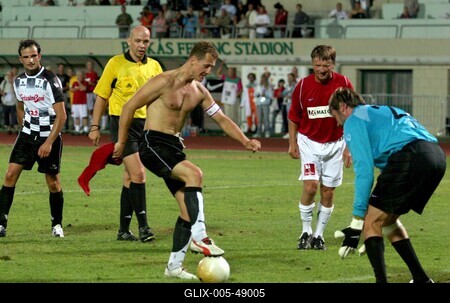 A pilóták nyerték a jótékonysági labdarúgó-mérkőzést-stock-foto