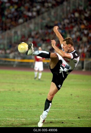 A pilóták nyerték a jótékonysági labdarúgó-mérkőzést-stock-foto