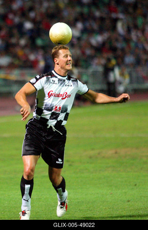 A pilóták nyerték a jótékonysági labdarúgó-mérkőzést-stock-foto