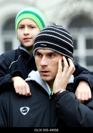 Fradi-drukkerek tüntettek a PM előtt-stock-foto