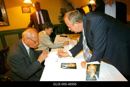 Születésnapi ajándék Göncz Árpádnak-stock-foto